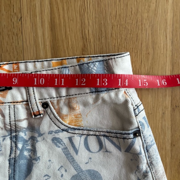 BDG Womens White High Waist Cut Off Denim Shorts 27 Beach Party Coastal Festival - Picture 5 of 8